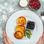 Защо чийзкейковете не се получават: всеки втори човек прави тези грешки при готвене zashto-chiyzkeykovete-ne-se-poluchavat-vseki-vtori-chovek-pravi-tezi.jpg