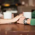 Как да различим истинската любов от илюзията: 5 основни сигнала