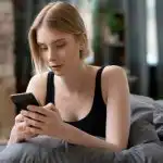 Психолог обясни желанието да следваме бившите си в социалните мрежи psiholog-obyasni-zhelanieto-da-sledvame-bivshite-si-v-sotsialnite-mrezhi.jpg