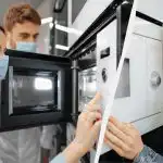 Един учен е дал ясен отговор на въпроса дали микровълновата