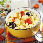 Обикновената овесена каша, която много хора пренебрегват, надминава по съдържание