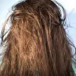 Предозиране с протеини: защо възстановяващата козметика прави косата чуплива